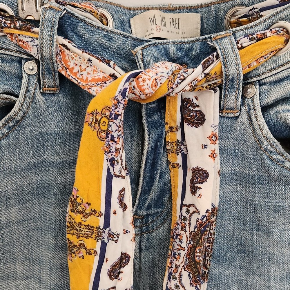 Jeans - Picture 4 of 5